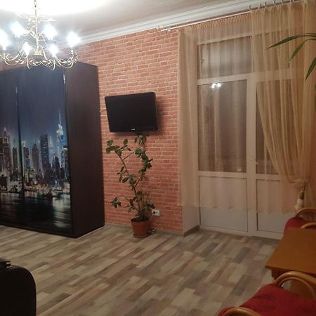 Apartment New York Street クレメンチューク エクステリア 写真